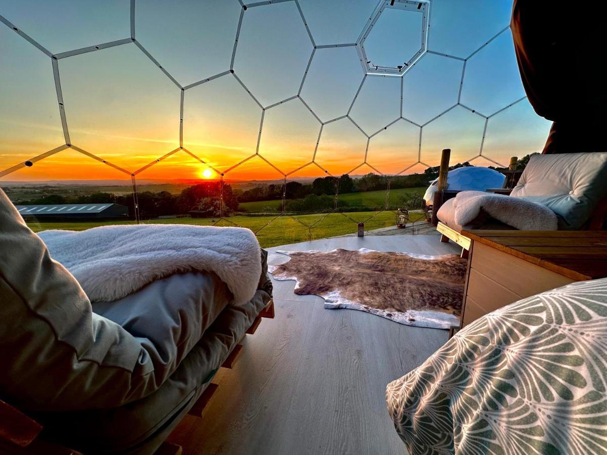 Deerstone Glamping-Pinhaw Beacon Dome Hot Tub 호텔 Earby 외부 사진