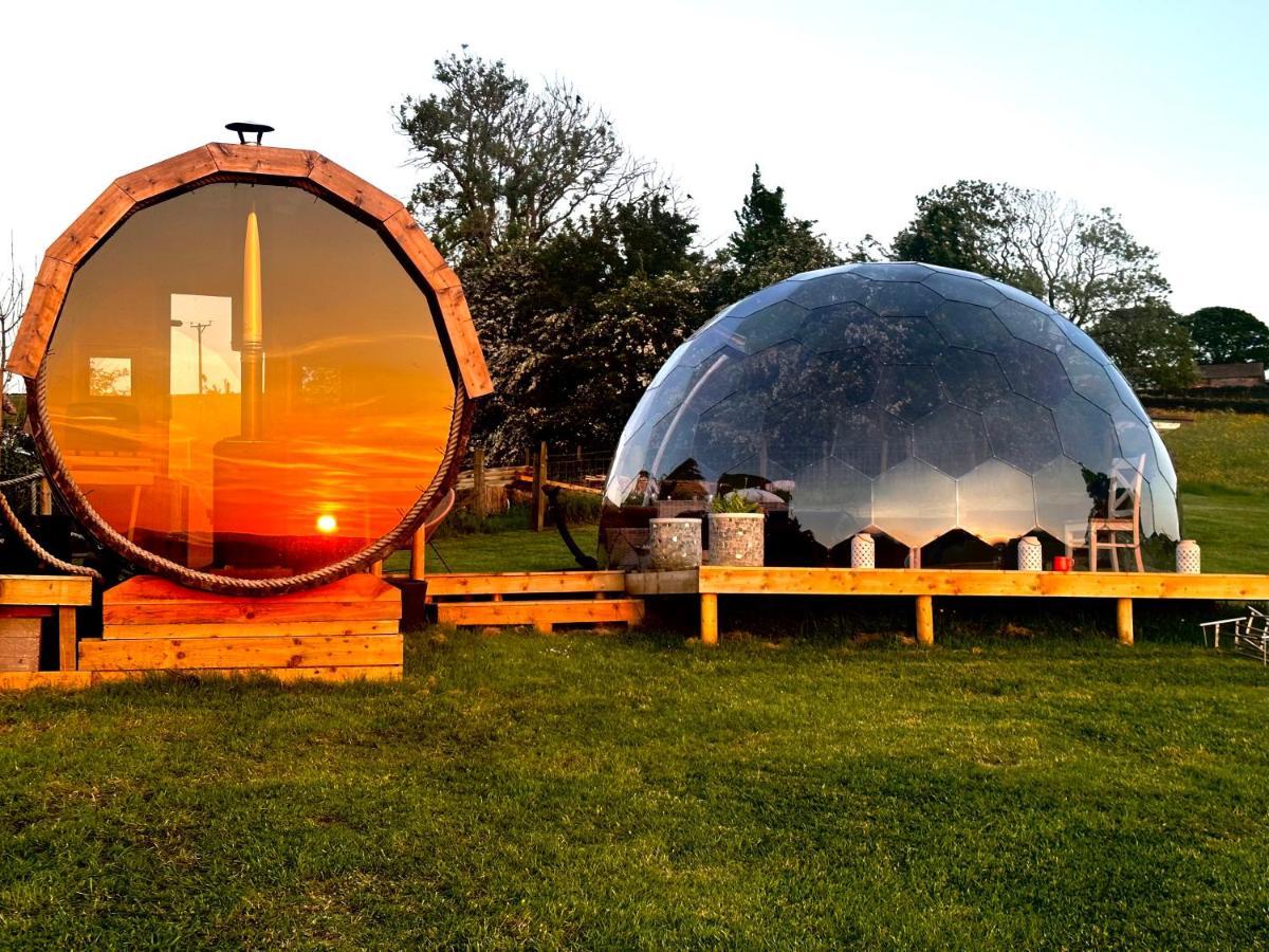 Deerstone Glamping-Pinhaw Beacon Dome Hot Tub 호텔 Earby 외부 사진