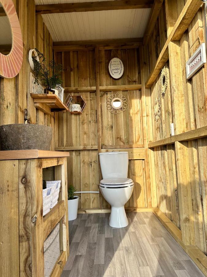 Deerstone Glamping-Pinhaw Beacon Dome Hot Tub 호텔 Earby 외부 사진