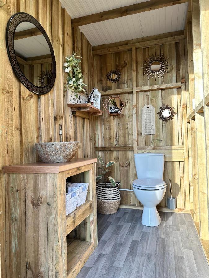 Deerstone Glamping-Pinhaw Beacon Dome Hot Tub 호텔 Earby 외부 사진